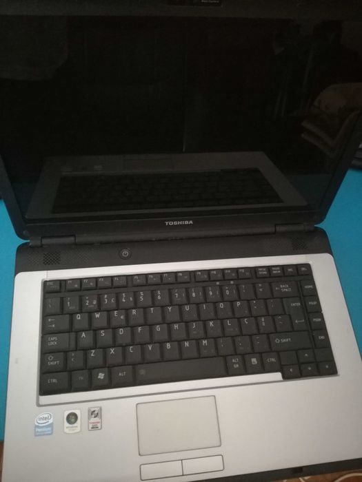 Portateis: ACER e Toshiba