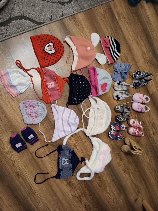 Czapka niemowlęca buty rękawiczki zestaw