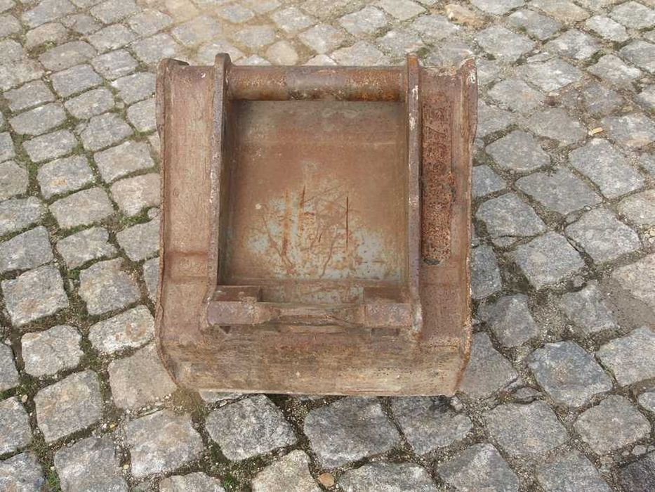 Balde Escavadora Giratória 400 / 2,6-6 t Arden