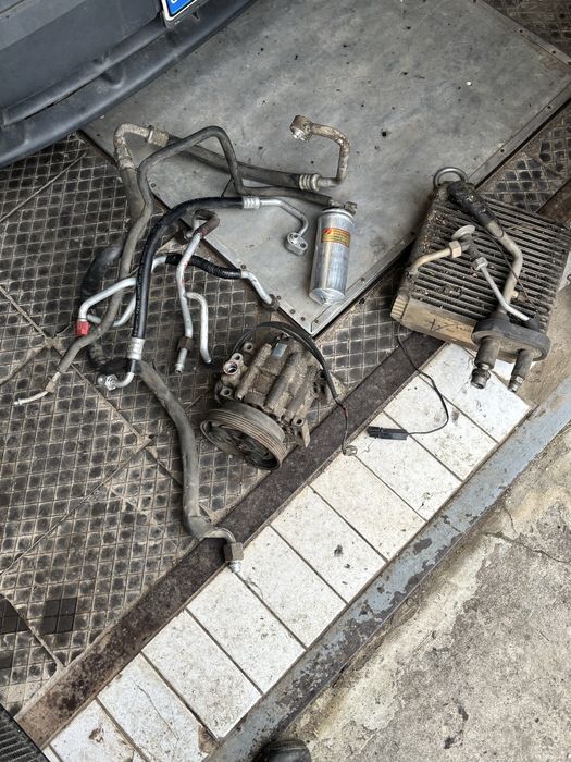 Радиатор испаритель,трубки кондиционера mazda 626ge