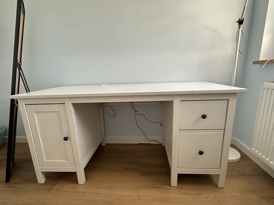 Biurko drewniane Hemnes Ikea