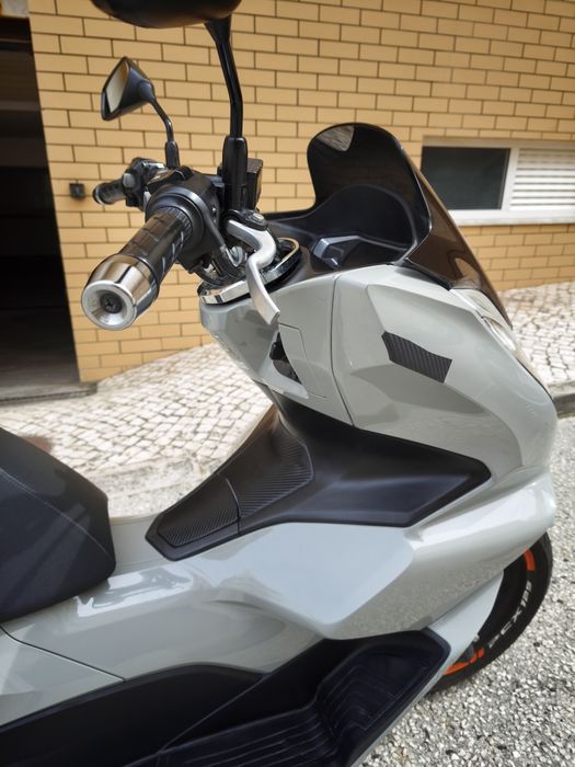 Honda PCX 125 2024 + Equipamento Completo