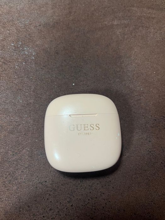 Słuchawki douszne GUESS Classic EST Logo Różowy
