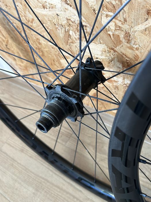 Rodas Carbono Bontrager Kovee Pro 30 TLR