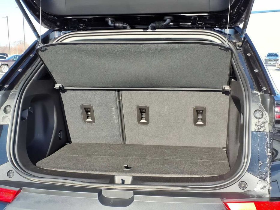 Chevrolet Bolt EUV LT      2023