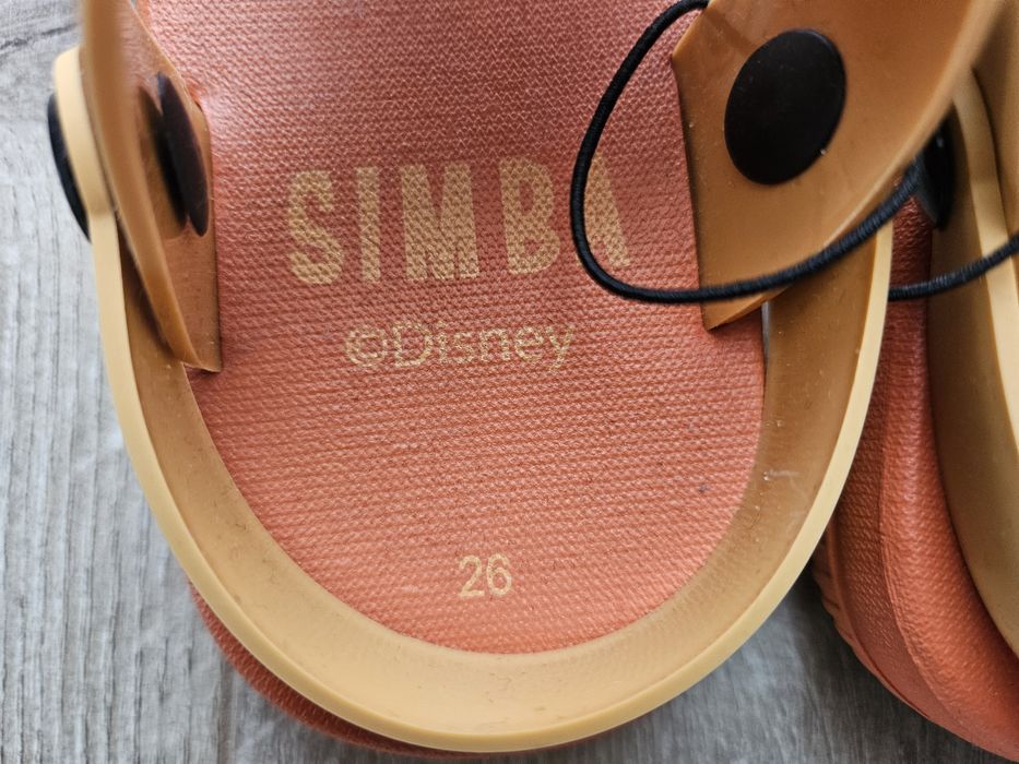 Nowe sandałki, Simba Disney, rozm 26