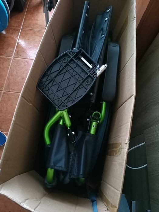 Cadeira de rodas dobrável - Bolonia Mobiclinic (Nova)