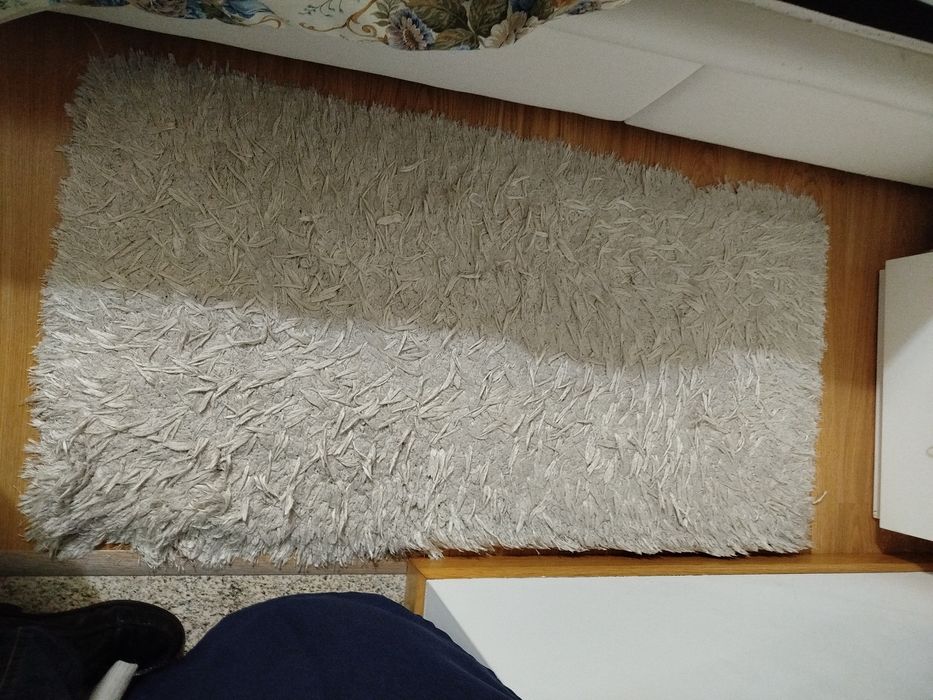 Três tapetes de pelo quarto