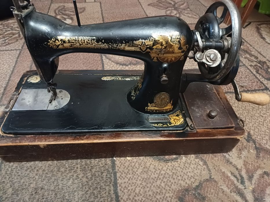 Швейна машинкп Зінгер