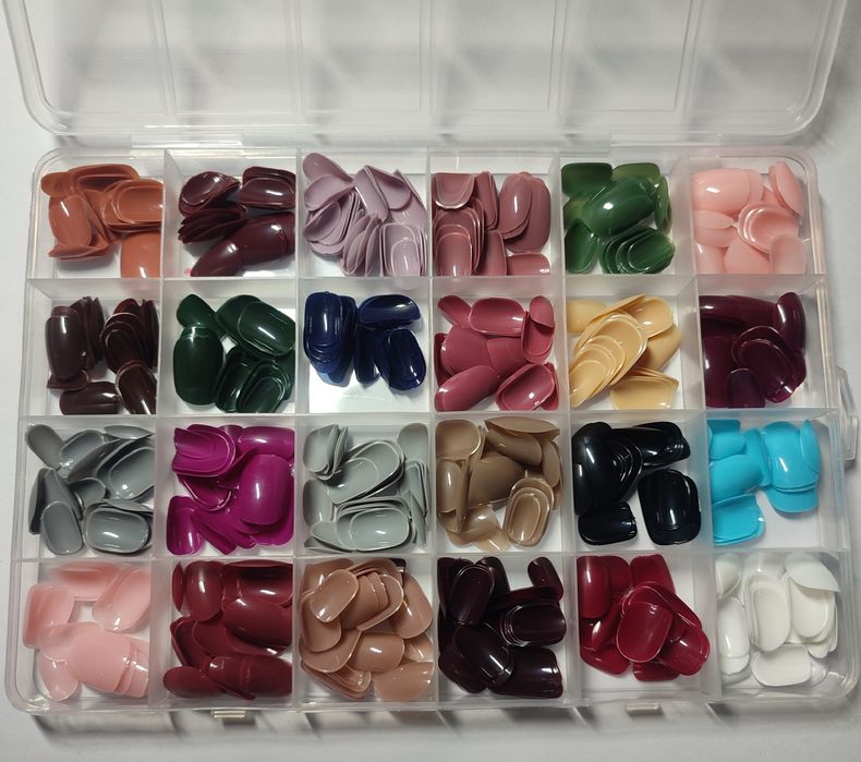 Накладні нігті набори