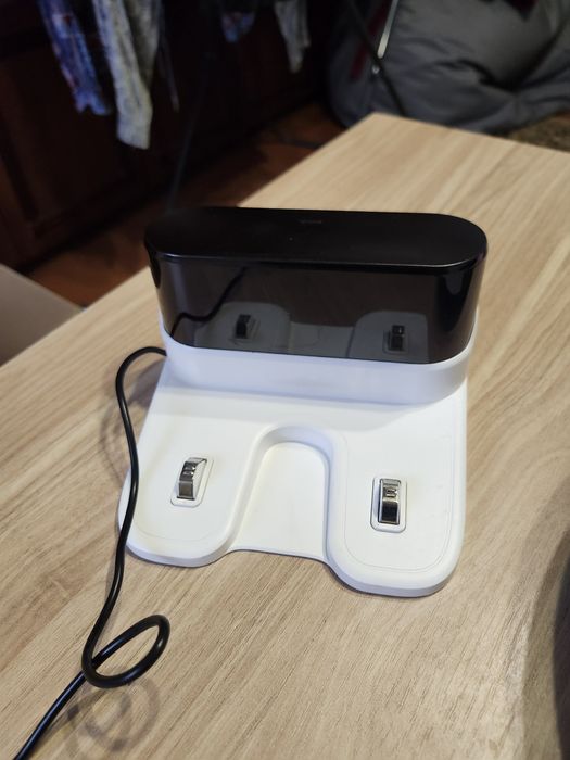 Робот-пилосос Mova M1