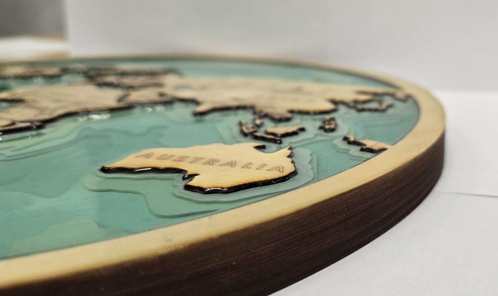 Mapa Świata ze sklejki i żywicy epoksydowej