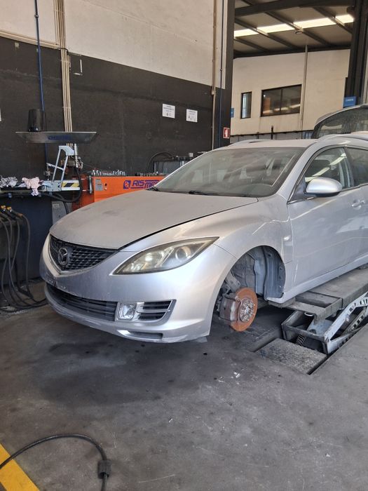 Mazda 6 para peças