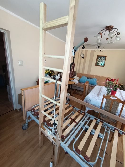 Łóżko rehabilitacyjne -elektryczne