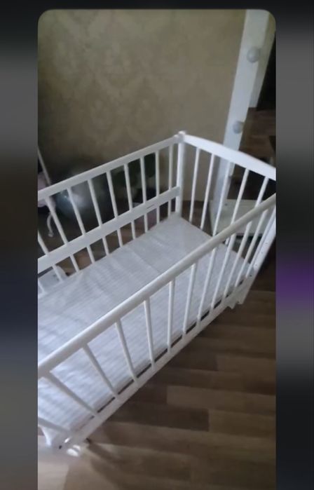 Дитяче ліжко в ідеальному стані з ортопедичним матрацом