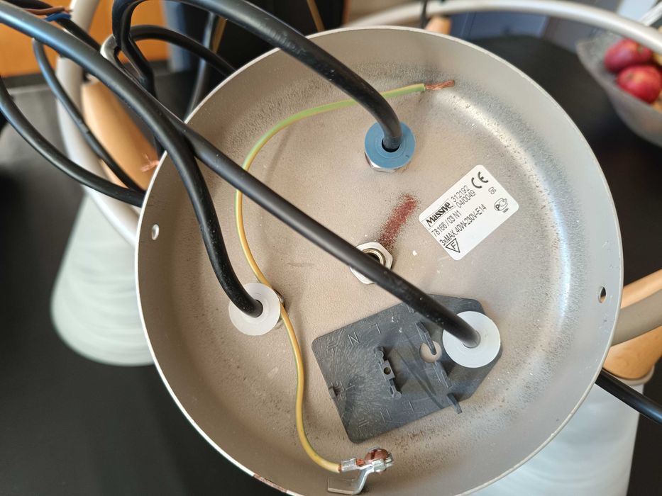 Candeeiro sala com três pontos de luz