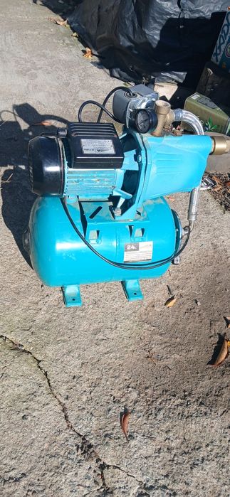 Продам насосную станцию 24л