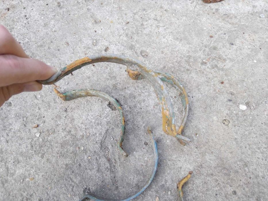 Uchwyt rynnowy haki rynnowe metalowe uchwyty grubość 0,5cm - 2 sztuk