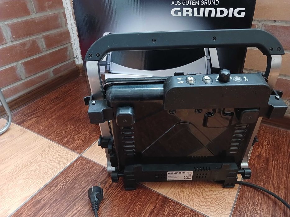 Електрогриль Grundig CG 5040, серія Grundig Premium Line