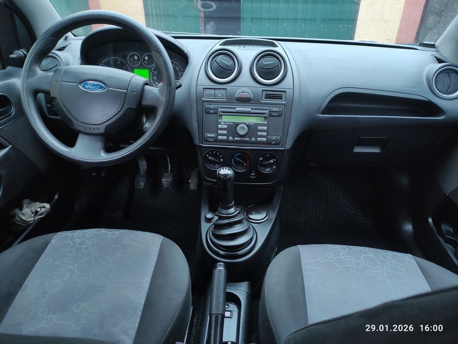 Продам Ford Fiesta