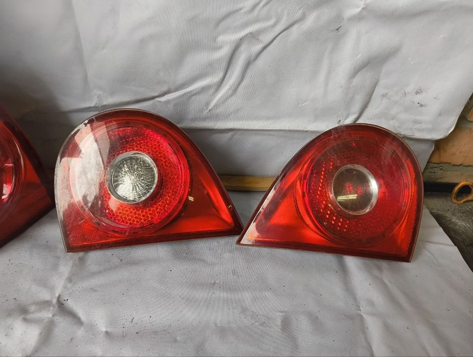 Задні фанарі Volkswagen Passat B6