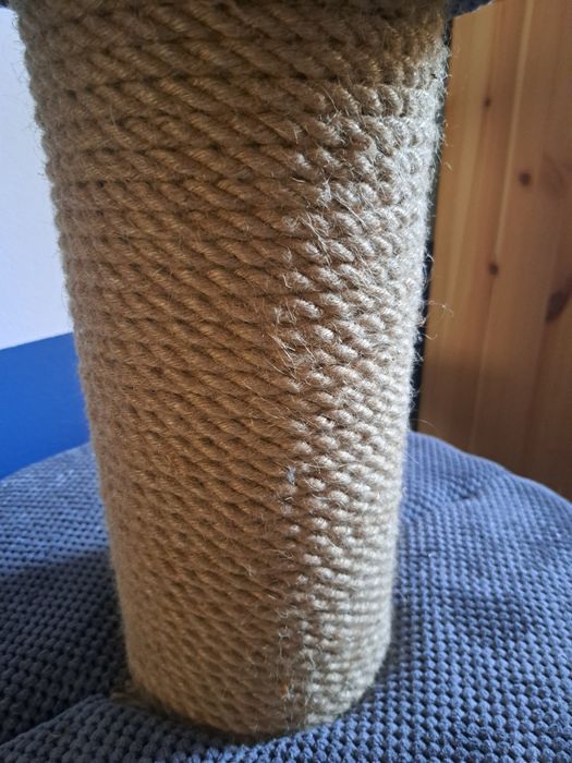 Solidny drapak dla kota