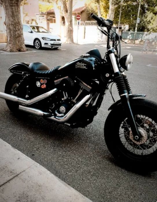 Harley davidson dyna street bob