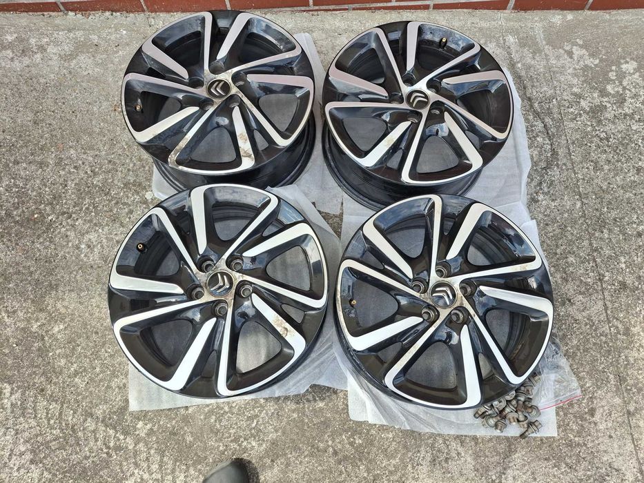 Felgi ORYG CITROEN C4 II 17cali 5x108 ET50 7J SPACE TOURER komplet