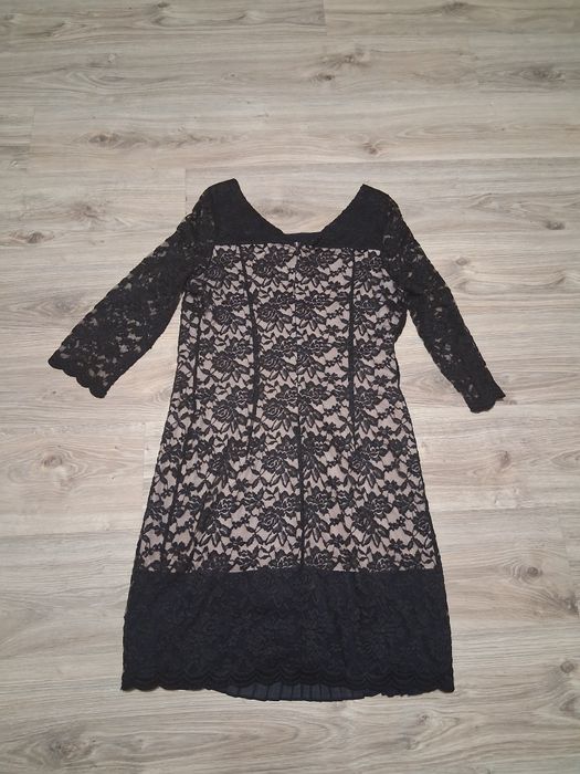 Sukienka damska elegancka koronka 42 XL QUIOSQUE