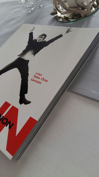 John Lennon - piękny album, ilustrowana biografia.