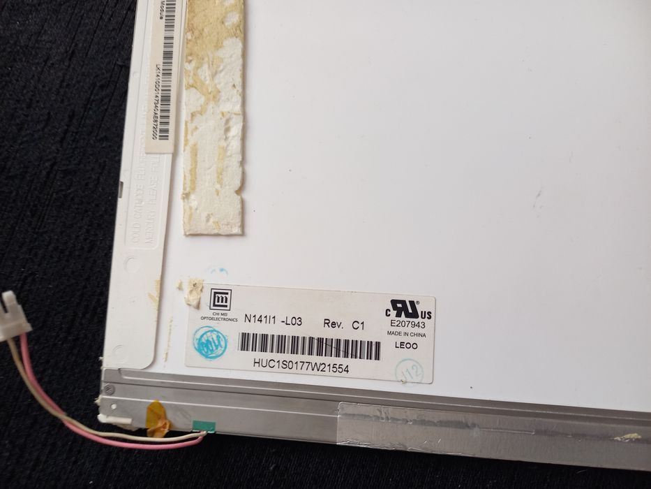 Ecras para portateis 10 euros cada