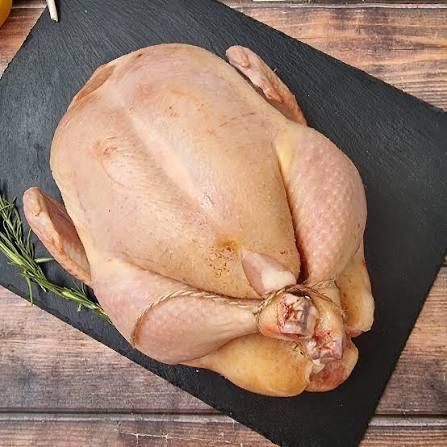 Тушки бройлерів.