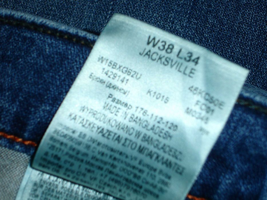 Wrangler model Jacksville W38 L34 spodnie jeansowe jeansy oryginalne