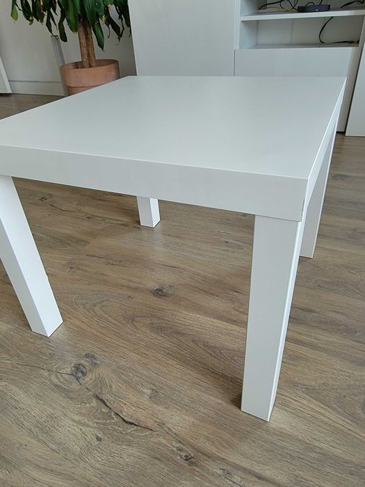 Mesa de Centro IKEA LACK – Cor: Branca – Como Nova