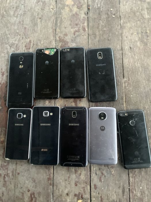 Продам телефони на запчастини