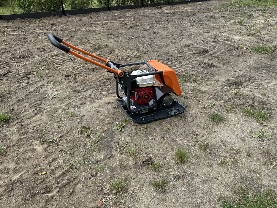 Zagęszczarka skoczek Ubijak 100 kg wynajem belle ammann wacker neuson bomag weber