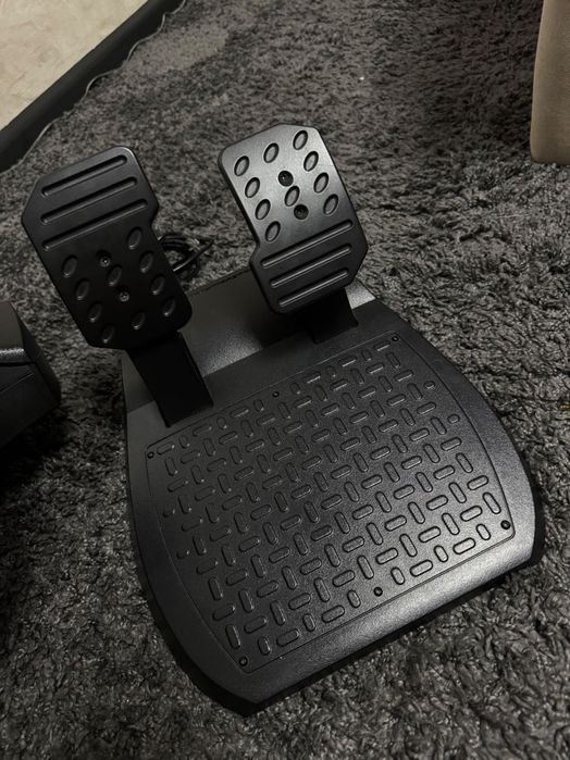 Ігрове кермо Thrustmaster
Ігрове кермо T80 FERRARI 488 GTB EDITION