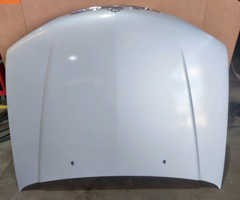 Capot Nissan Primera P11