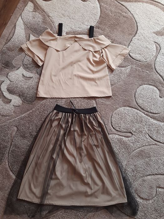 Плаття, мож окремо спідниця і блузка