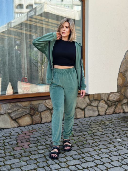 Оптовая продажа одежды от производителя в Украине