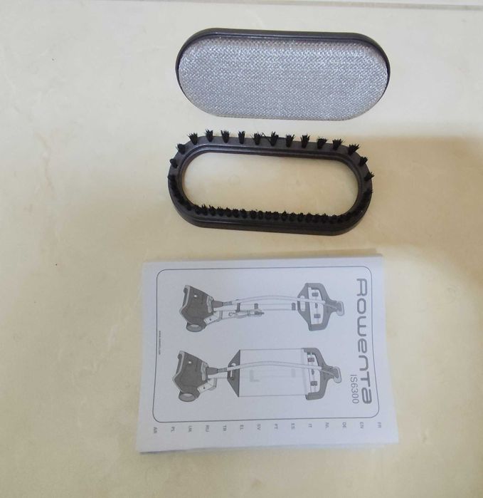 Ferro a vapor vertical Rowenta Master Valet