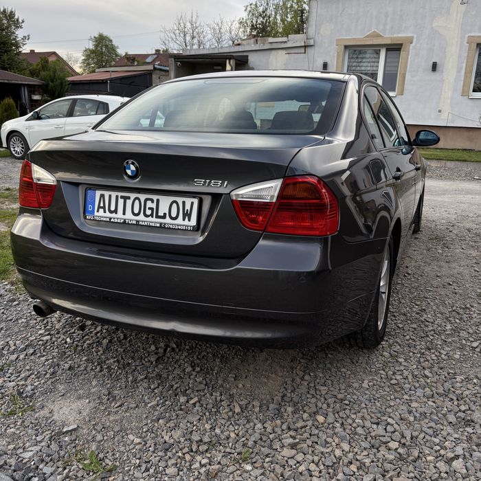 Bmw  e90  seri  3  2006 rok