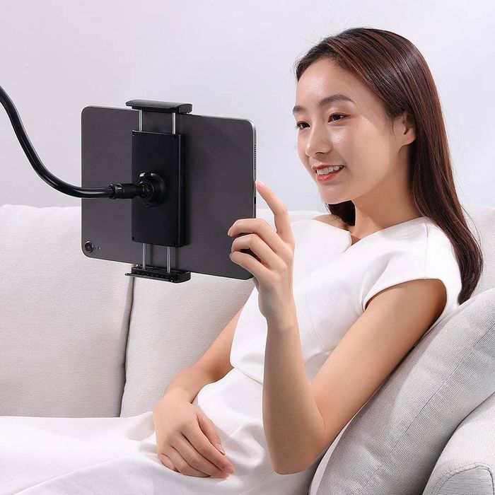 Uniwersalny uchwyt na tablet/telefon !!! Rozstaw 4,7-12,9” !!! Polecam