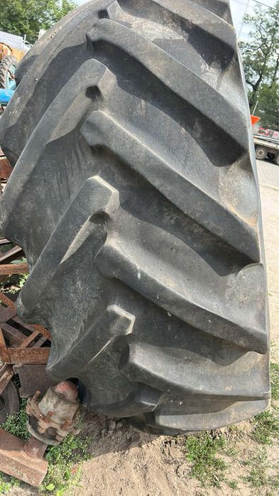 Шини 30.5L-32 (800/65R32) комбайн Дон-1500