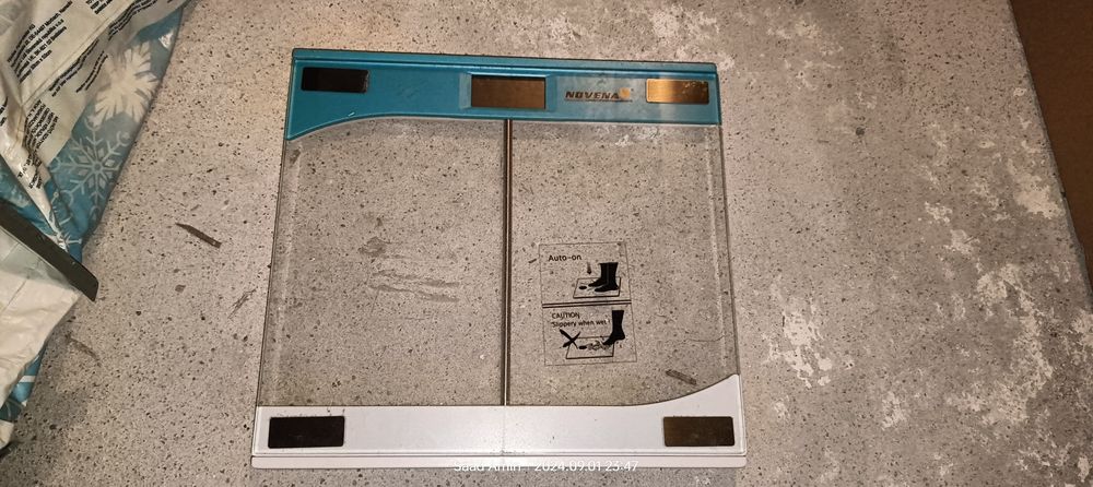 Balança de peso está disponível para venda.