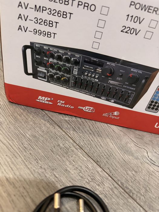 Wzmacniacz amplituner HI-Fi karaoke