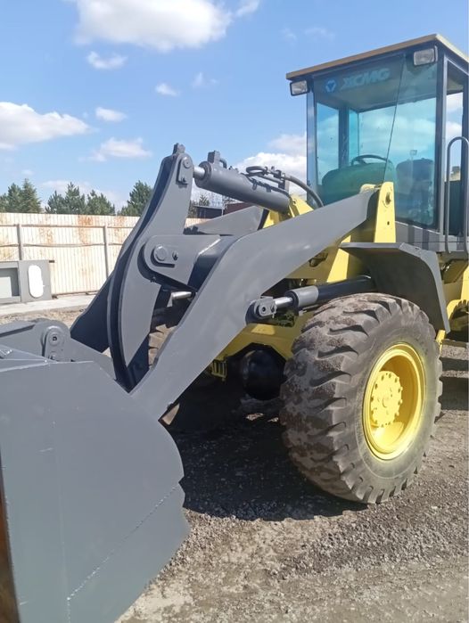 Продам фронтальный погрузчик XCMG ZL-30G (Китай