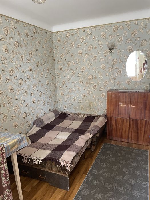 Без комунальних! Пропонуємо в оренду кімнату в 3-кімнатній квартирі!