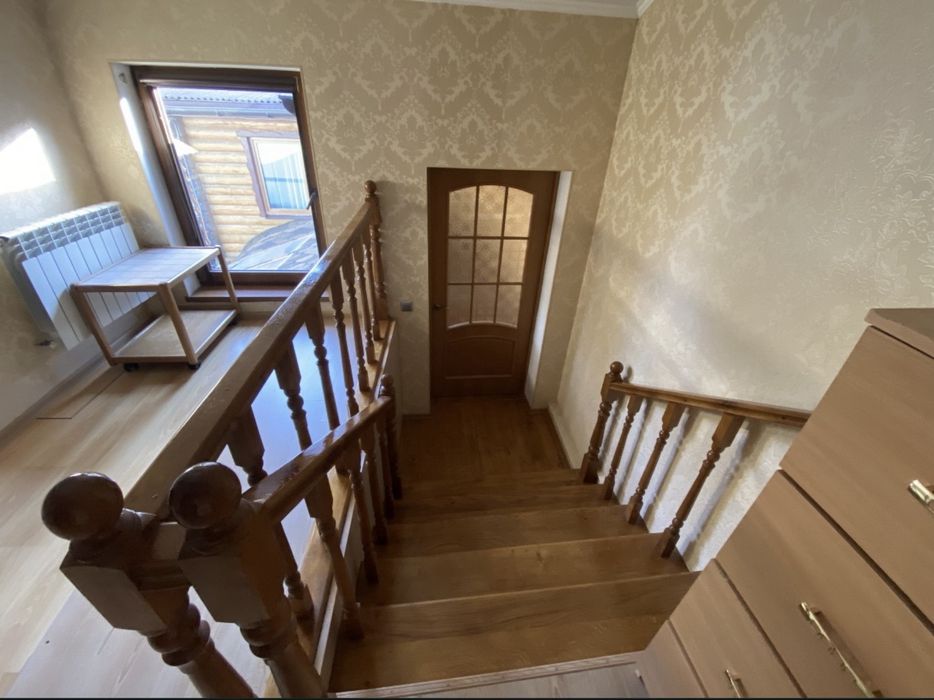 Оренда 3-кім квартири особнякового типу в центрі м.Стрий