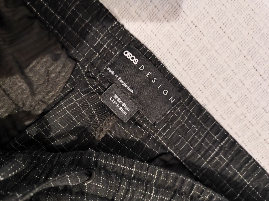 Spodnie damskie eleganckie basic Asos 32